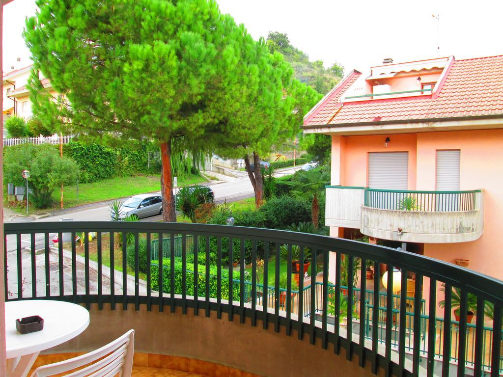 B&B Le Begonie Ascoli Piceno Esterno foto